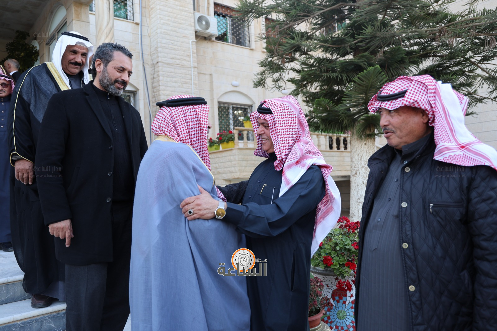 Madar Al-Saa Images 0.4539828910366239