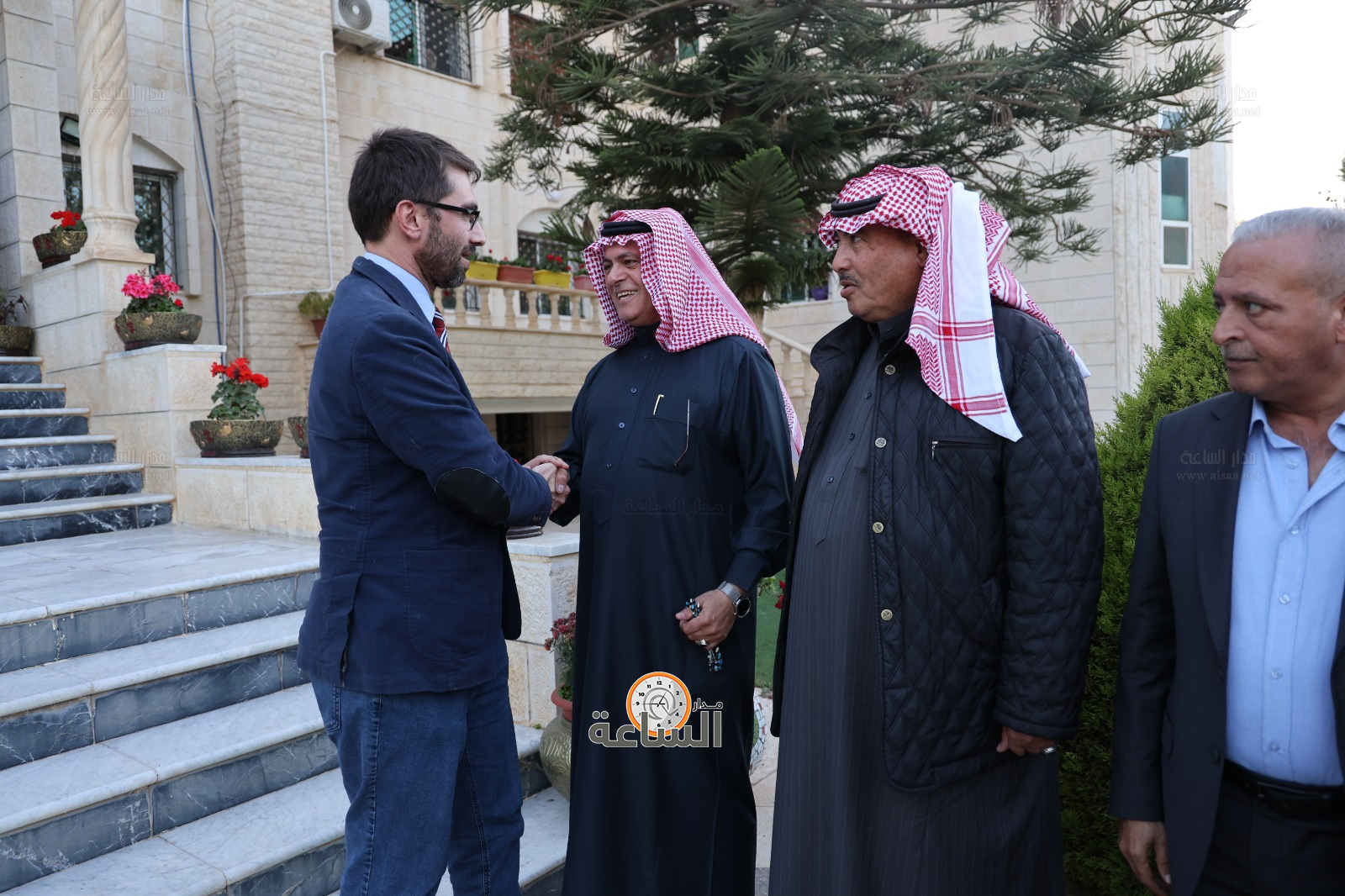 Madar Al-Saa Images 0.27555528394107975