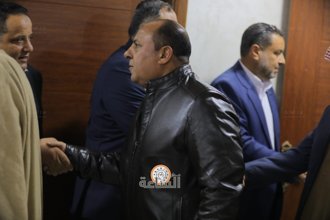 Madar Al-Saa Images 0.797192817077347