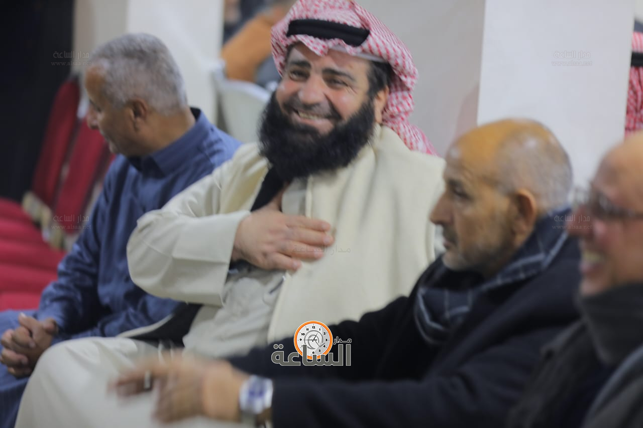 Madar Al-Saa Images 0.6581045747984711