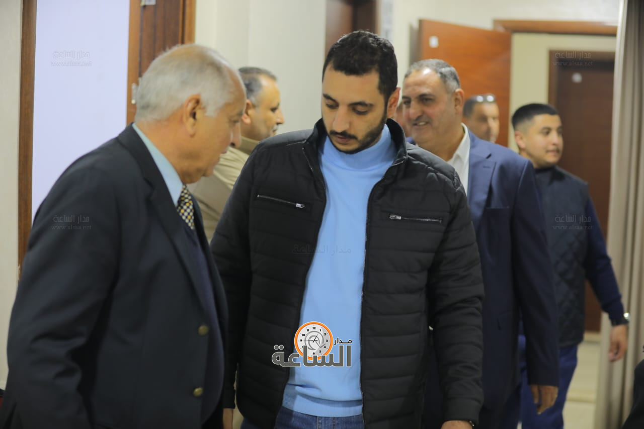 Madar Al-Saa Images 0.36564069328894244