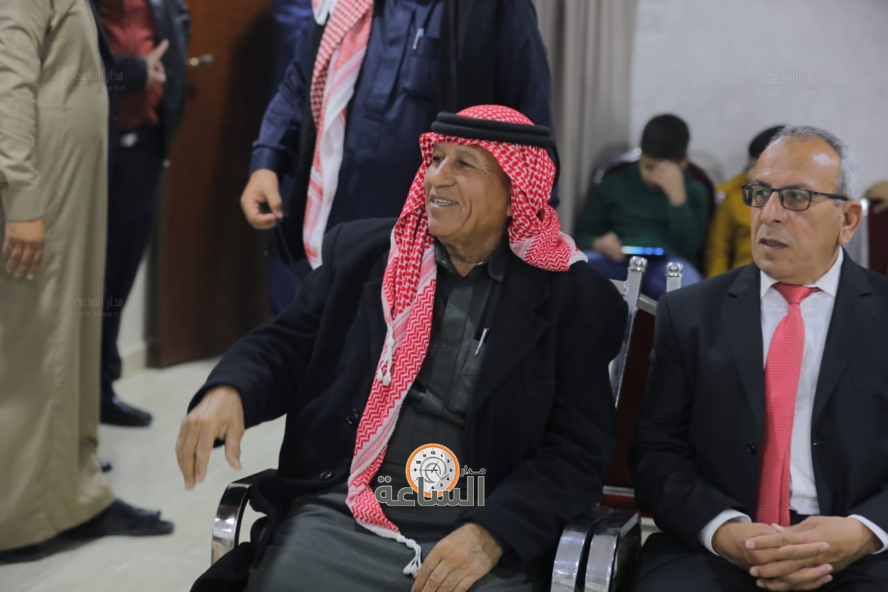 Madar Al-Saa Images 0.7374447402395585