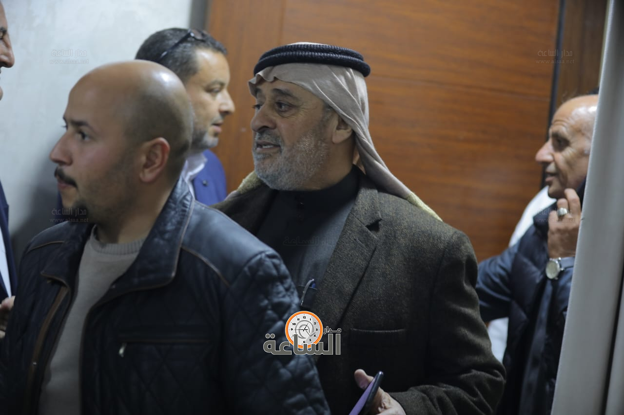 Madar Al-Saa Images 0.6070887197480546