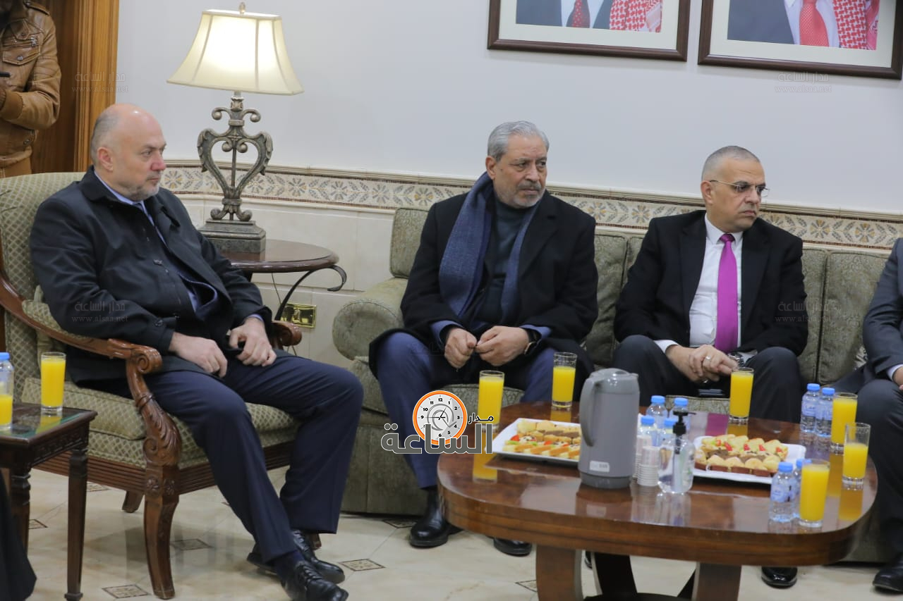 Madar Al-Saa Images 0.38042623601481496