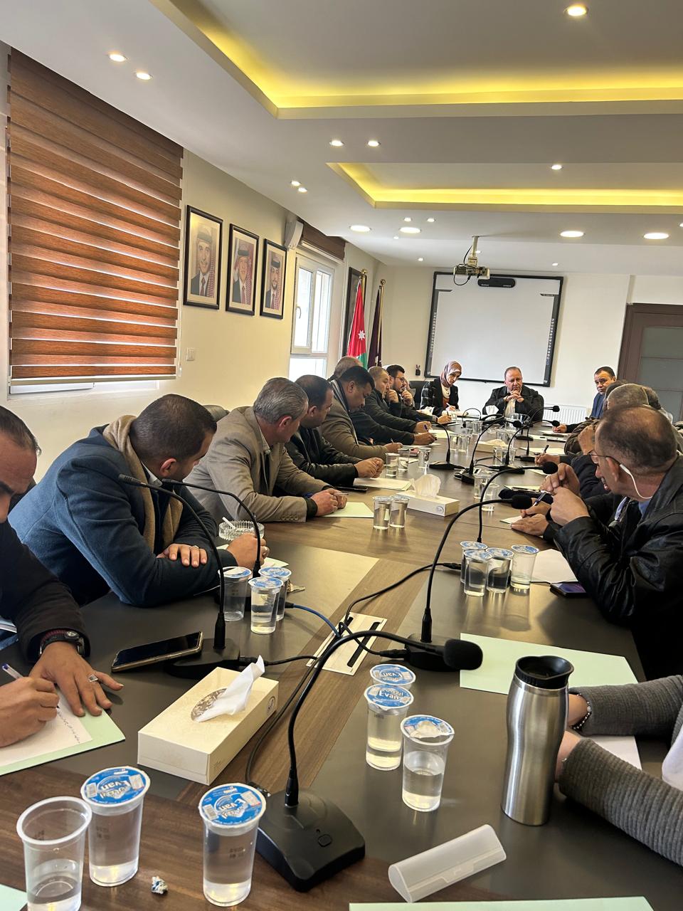 Madar Al-Saa Images 0.8238221286126497