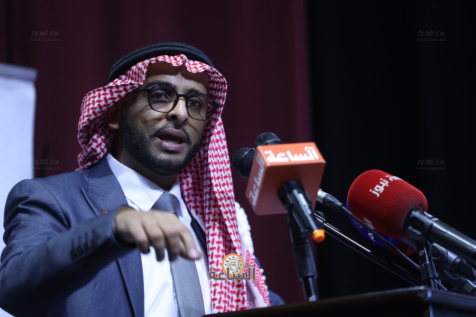 Madar Al-Saa Images 0.8302083339172202