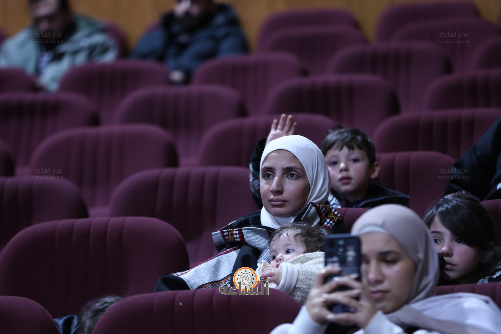 Madar Al-Saa Images 0.3206727636886093