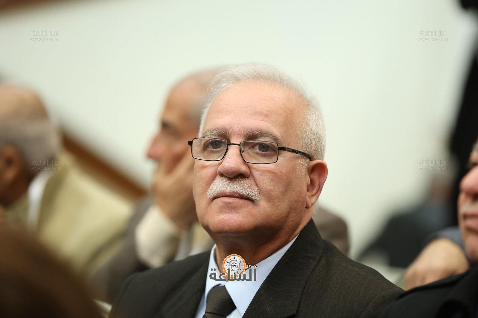 Madar Al-Saa Images 0.9751315962062885