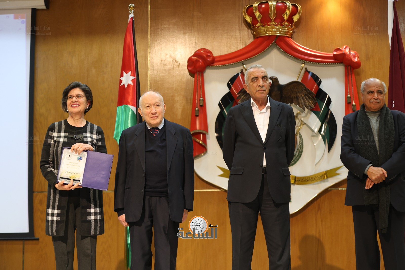 Madar Al-Saa Images 0.9075502736714434