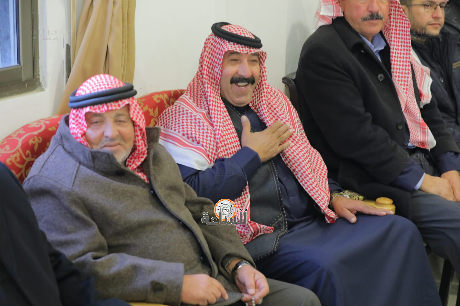 Madar Al-Saa Images 0.815990184609126