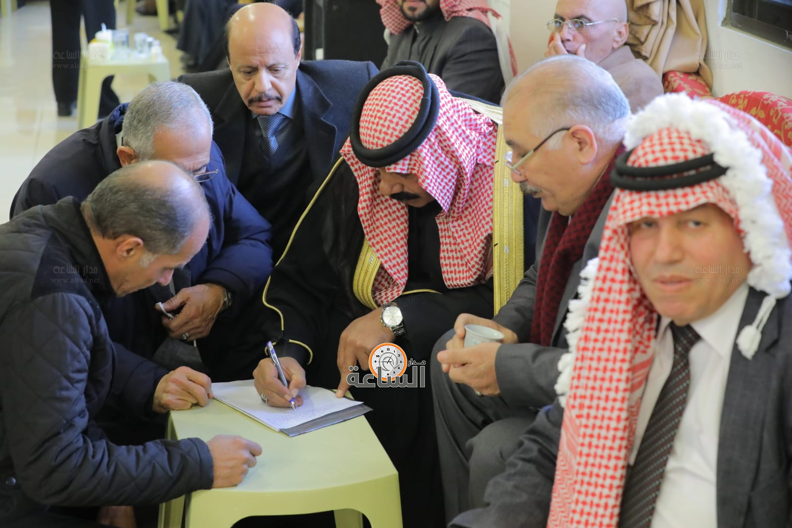 Madar Al-Saa Images 0.6117455479634577