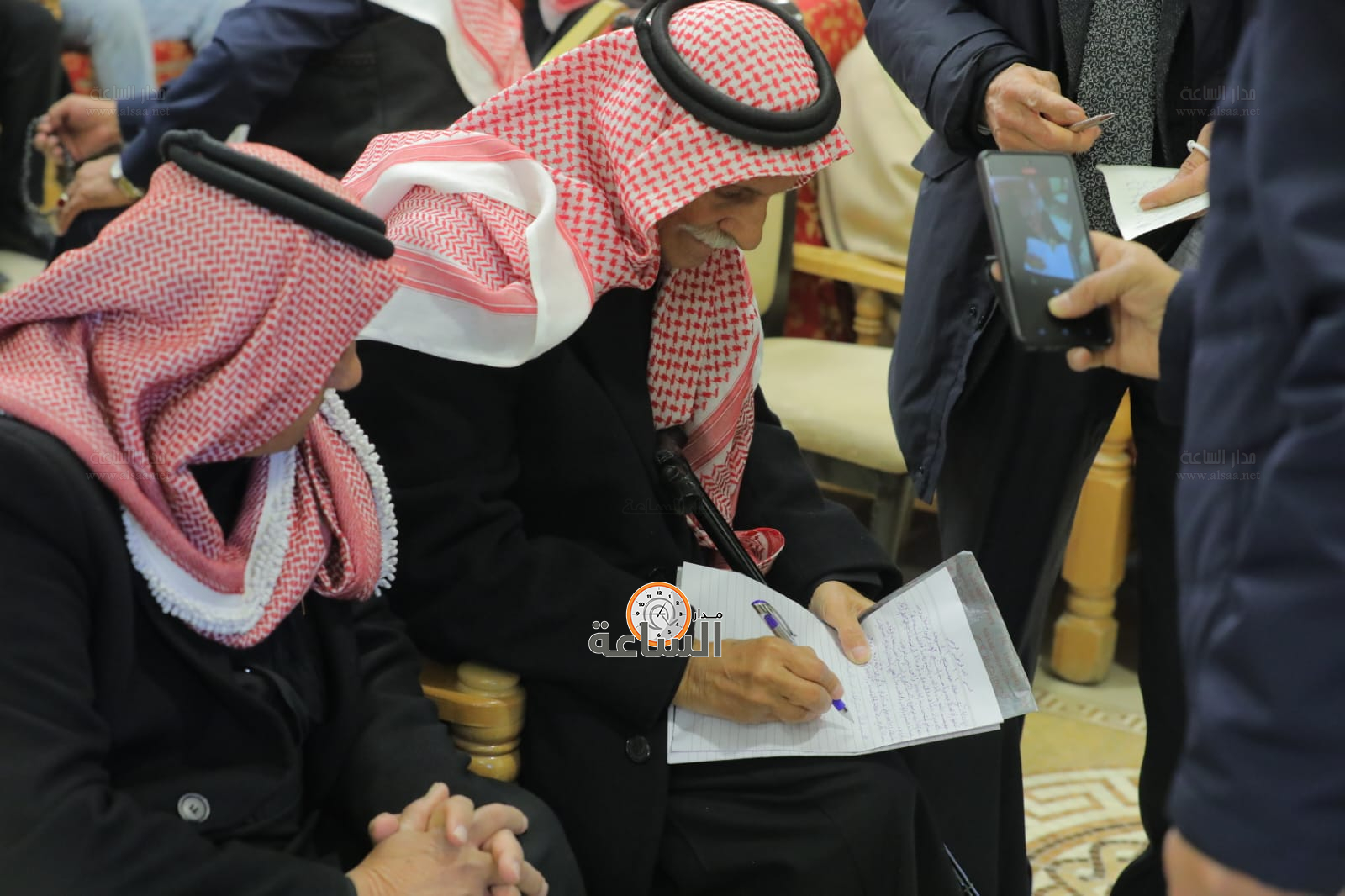 Madar Al-Saa Images 0.24148819952975353