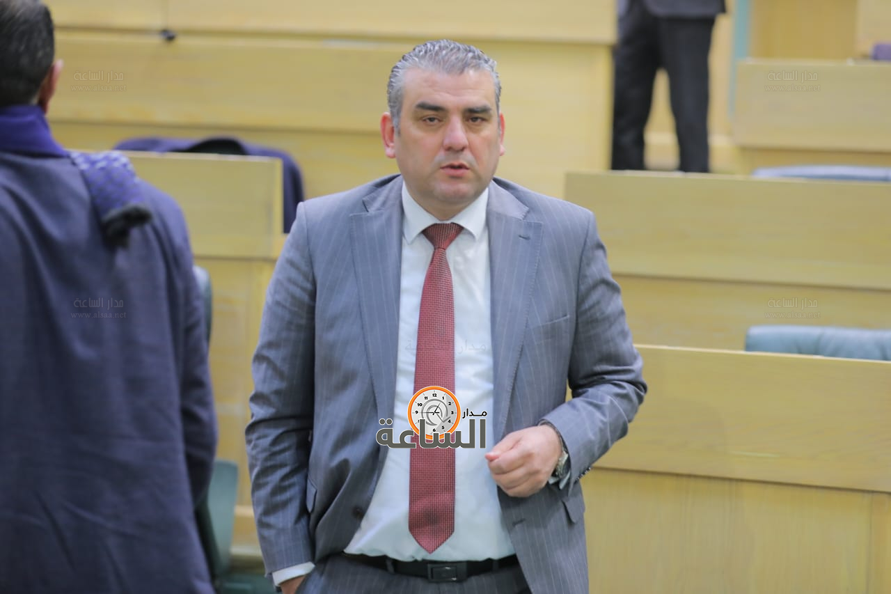 Madar Al-Saa Images 0.7578484800609804