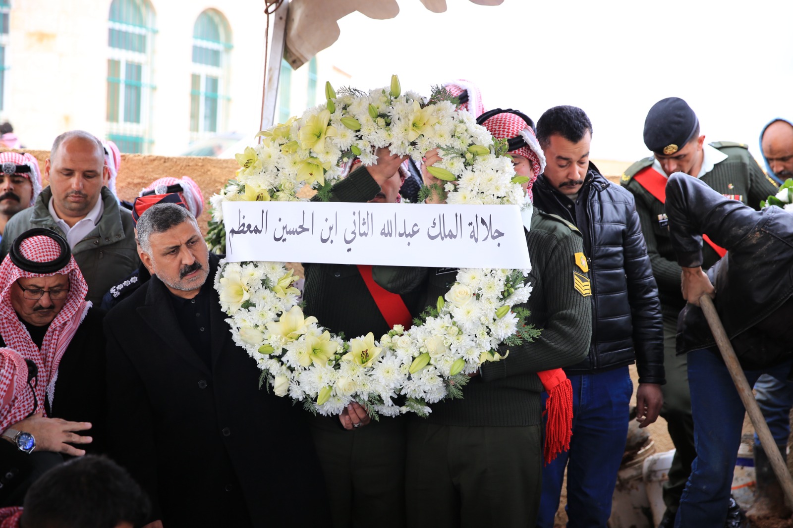 Madar Al-Saa Images 0.17675435102290016