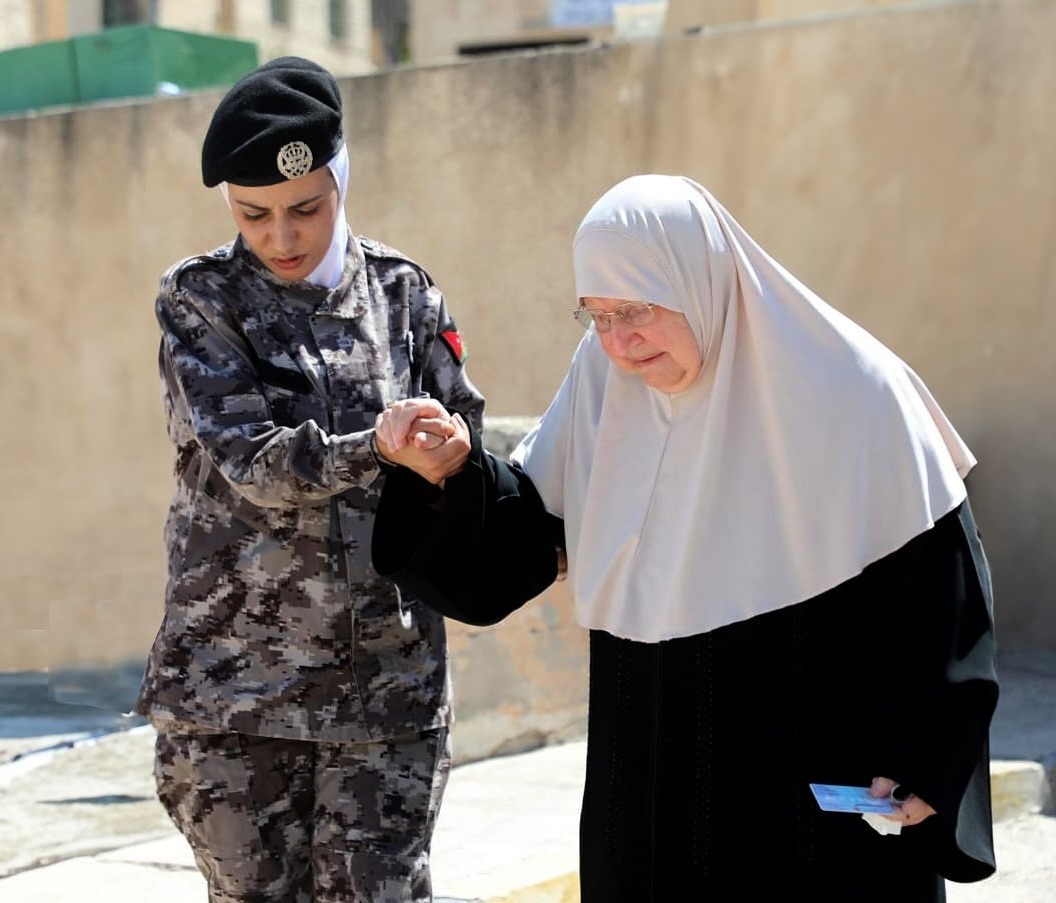 Madar Al-Saa Images 0.6493623550499201