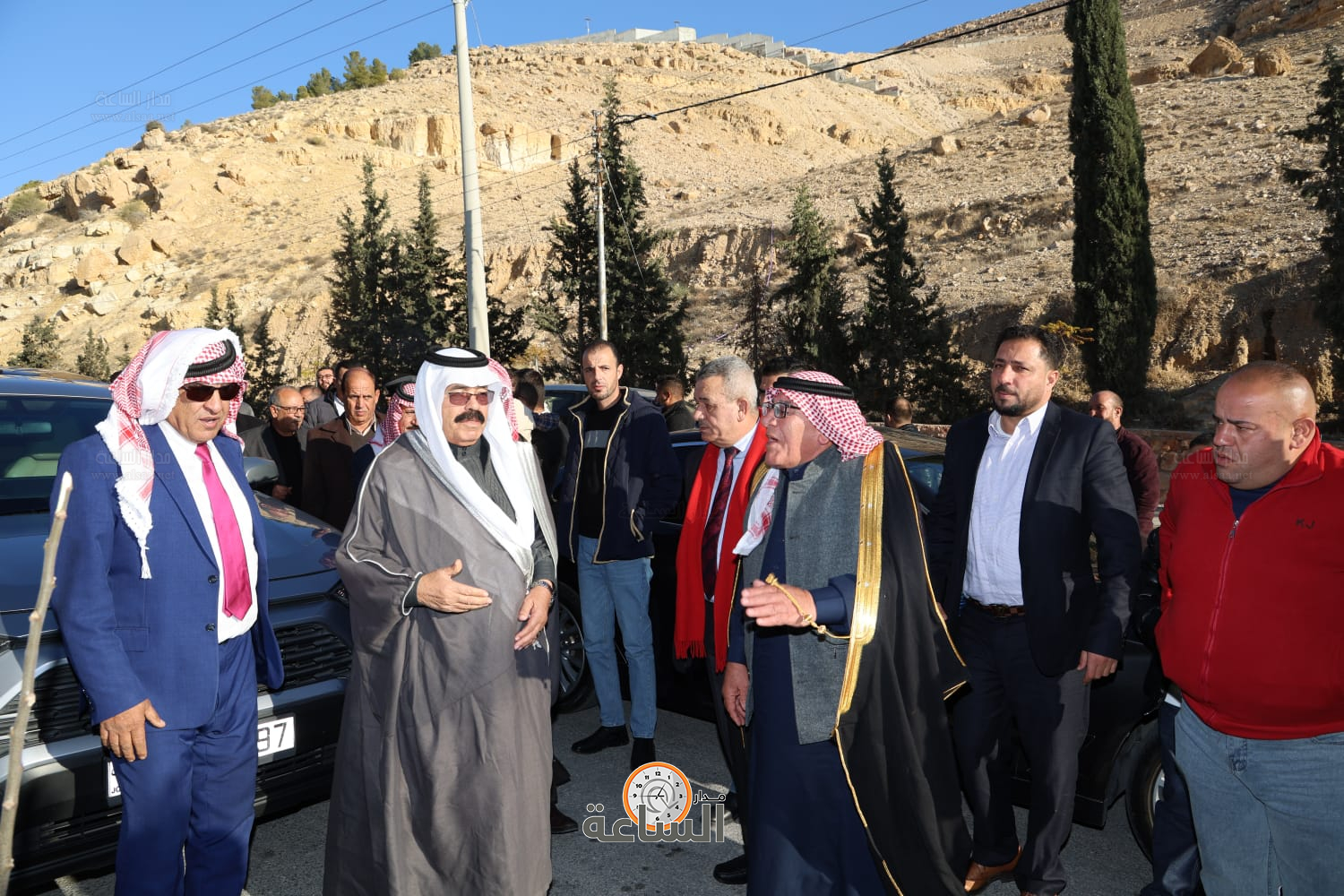 Madar Al-Saa Images 0.8690143123229774