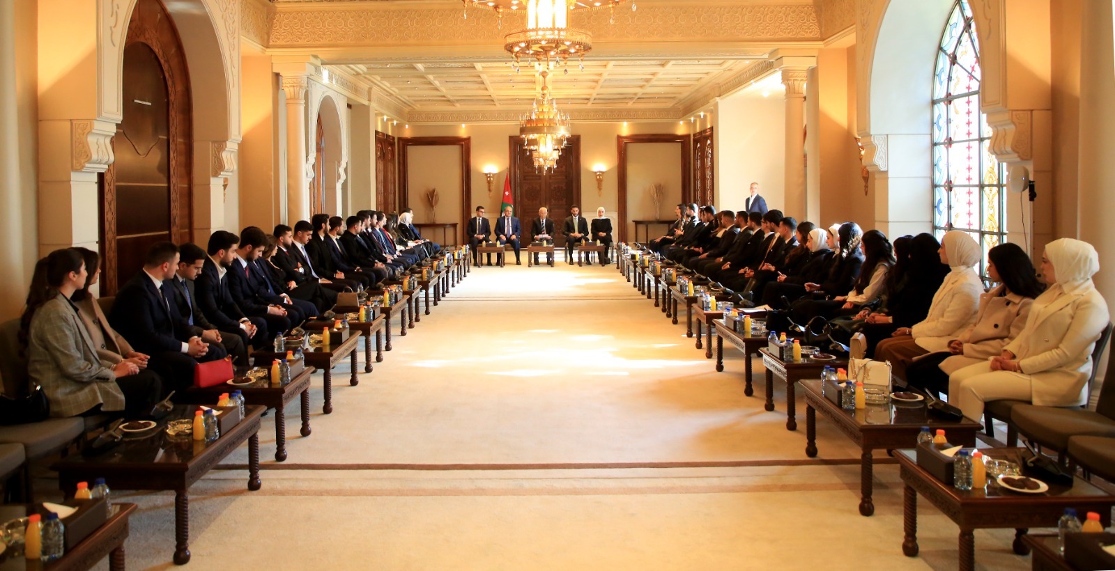 Madar Al-Saa Images 0.6432588831747321