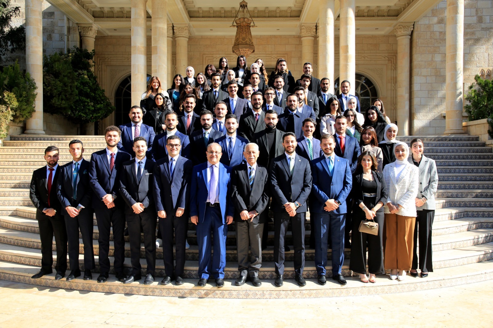 Madar Al-Saa Images 0.15274437046977596