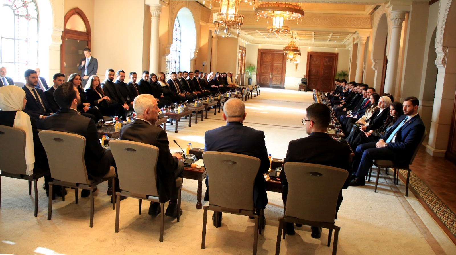 Madar Al-Saa Images 0.6632070794573486