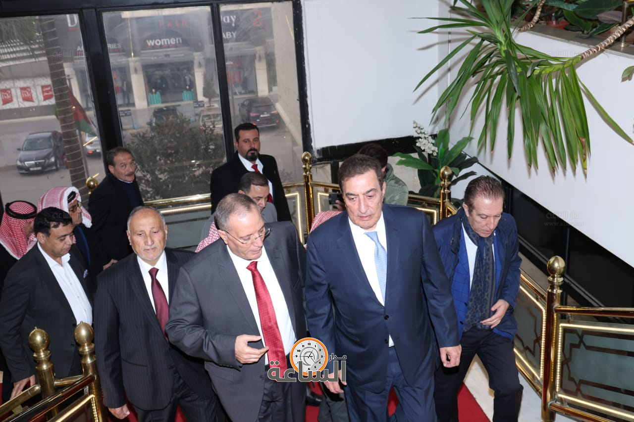 Madar Al-Saa Images 0.9437552233657474