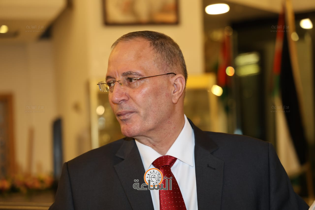 Madar Al-Saa Images 0.04859981071152597