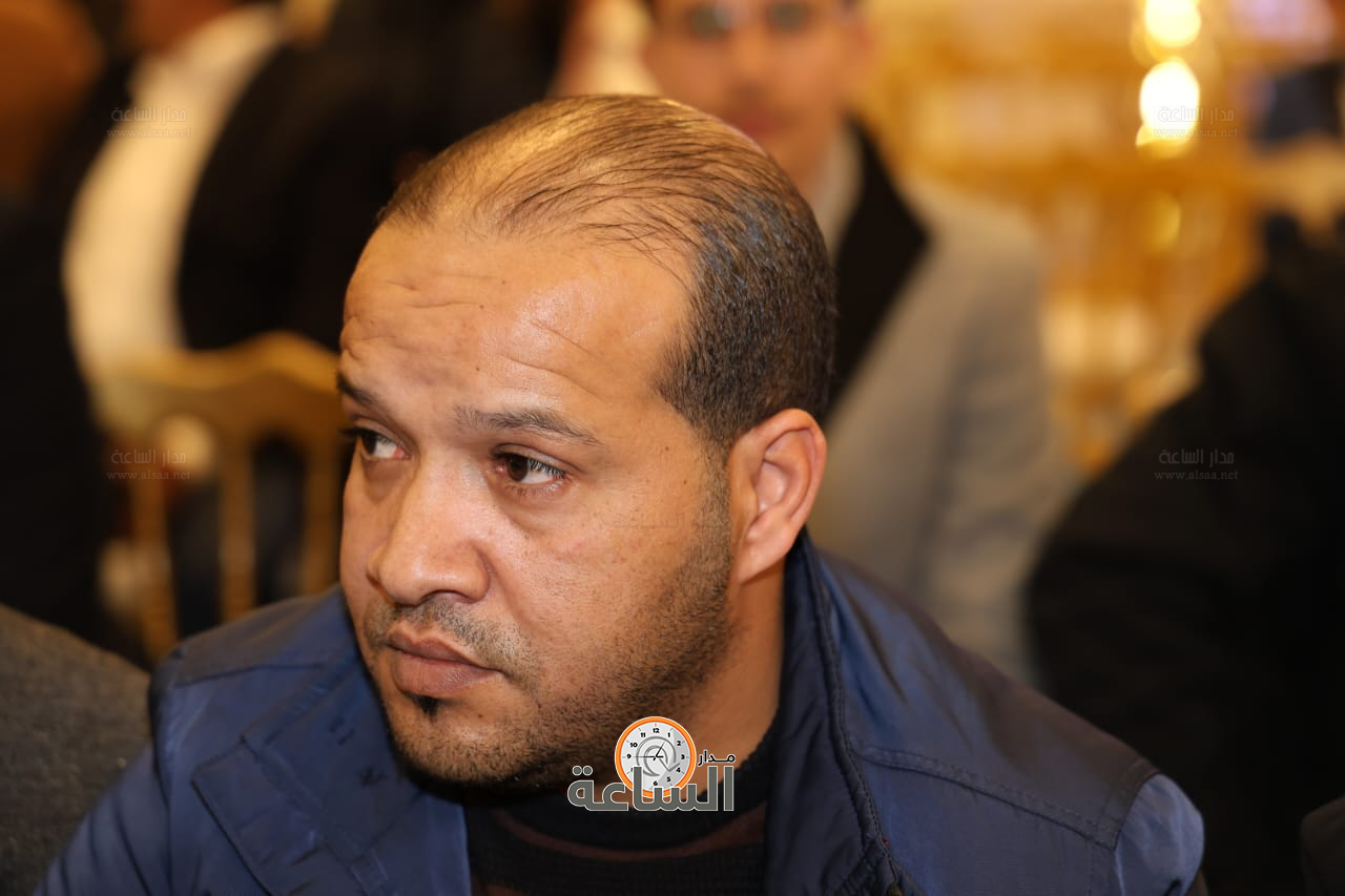 Madar Al-Saa Images 0.369771603047061