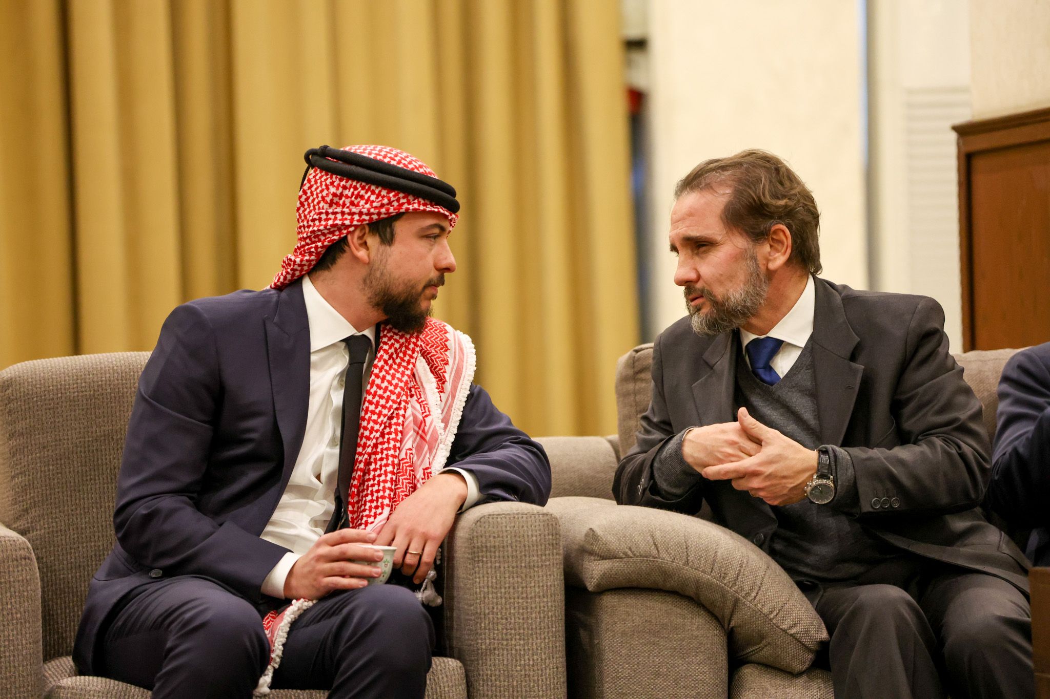 Madar Al-Saa Images 0.8158214576817326