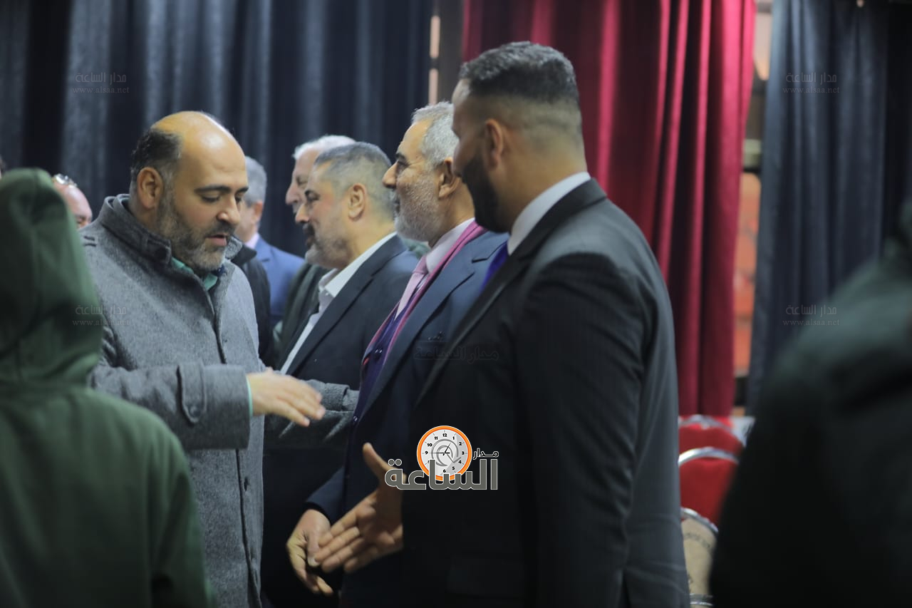 Madar Al-Saa Images 0.422272567081474