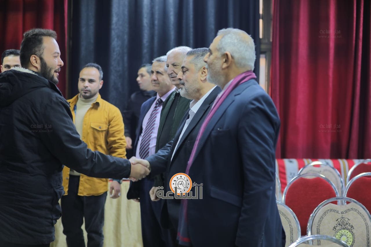 Madar Al-Saa Images 0.7572514074683563