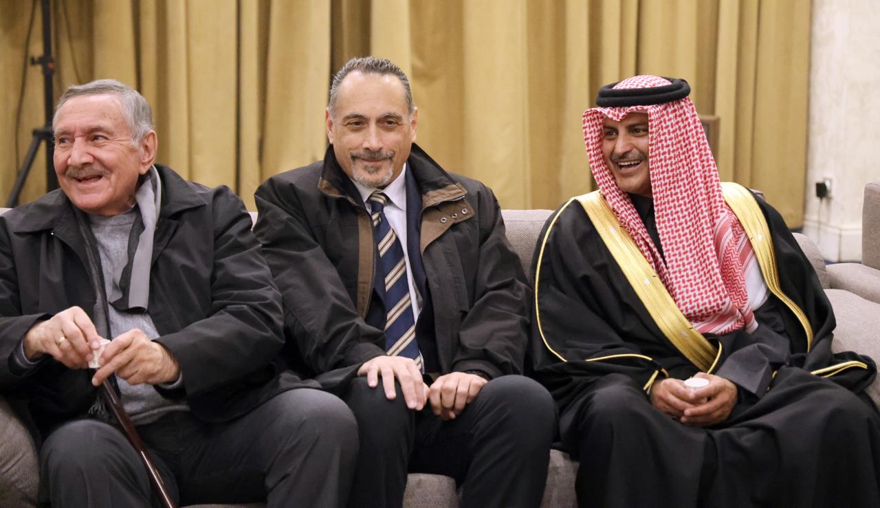 Madar Al-Saa Images 0.1346304239554903