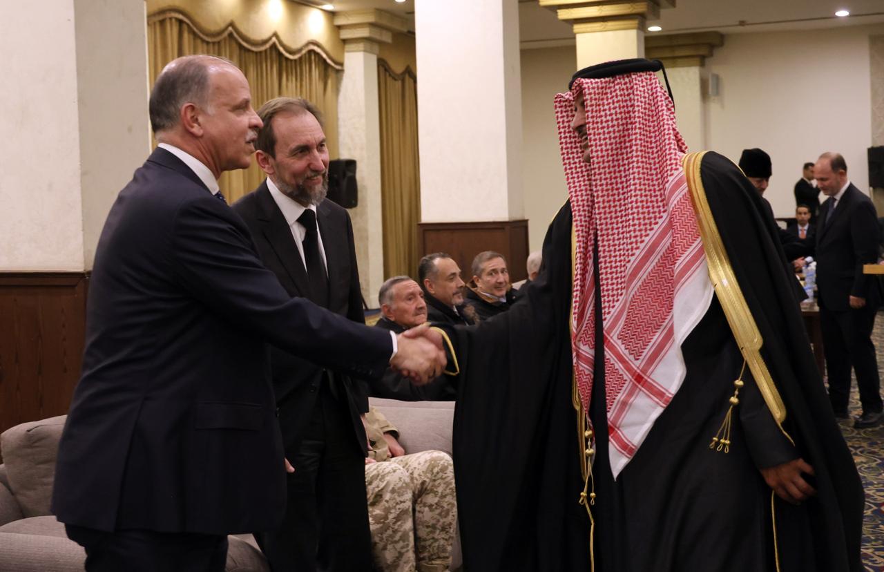 Madar Al-Saa Images 0.45803133576573485