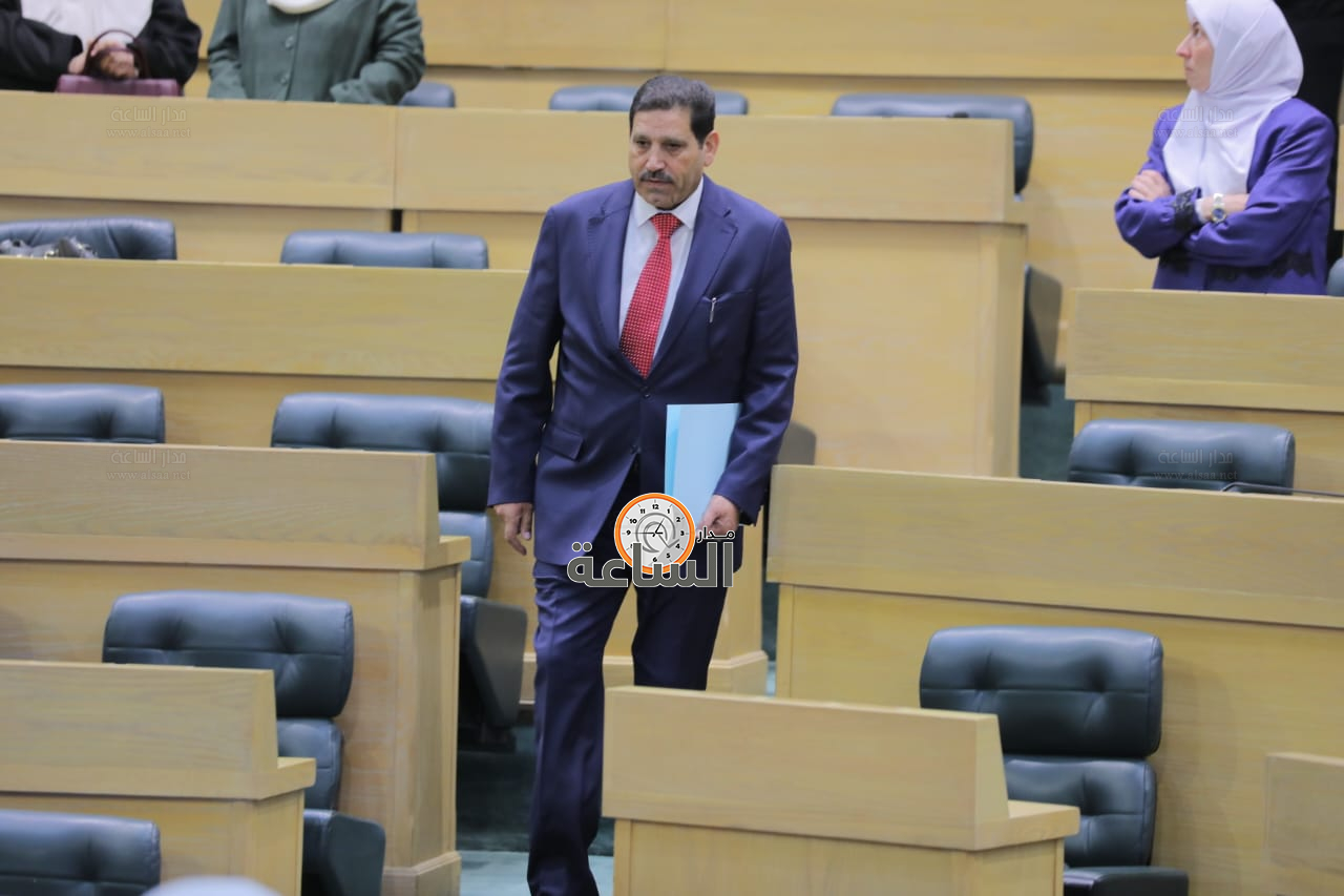 Madar Al-Saa Images 0.42549576780796583