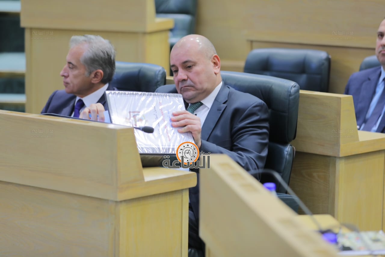 Madar Al-Saa Images 0.8806650283706368