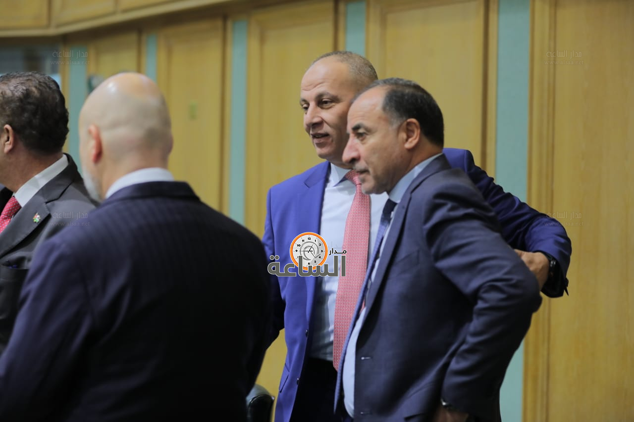 Madar Al-Saa Images 0.8140508191130502