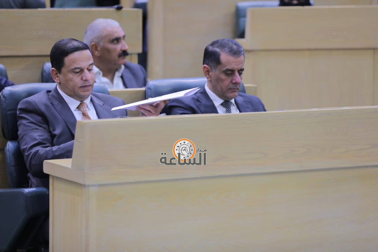 Madar Al-Saa Images 0.436630959142446