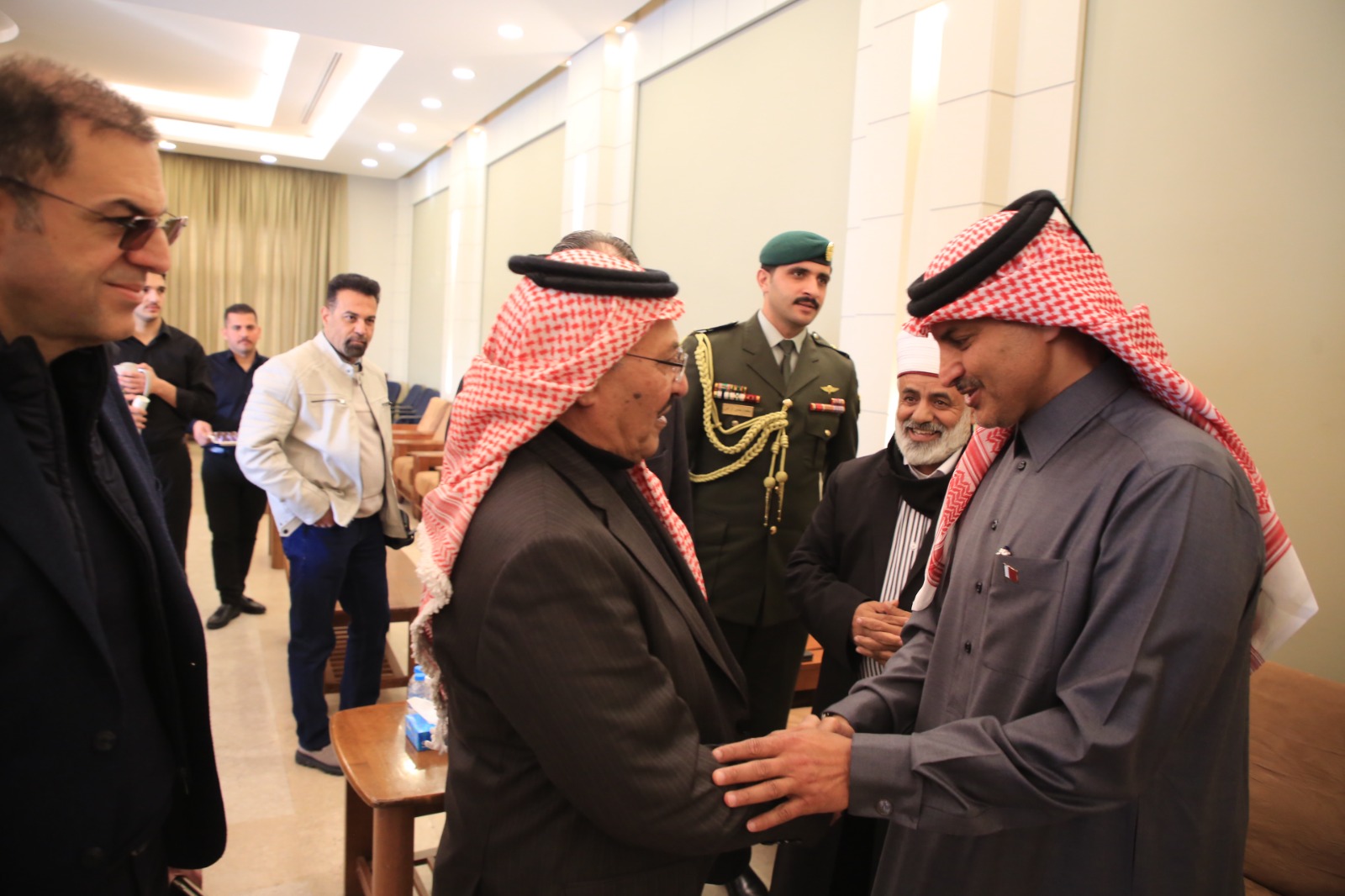 Madar Al-Saa Images 0.28539180647468676