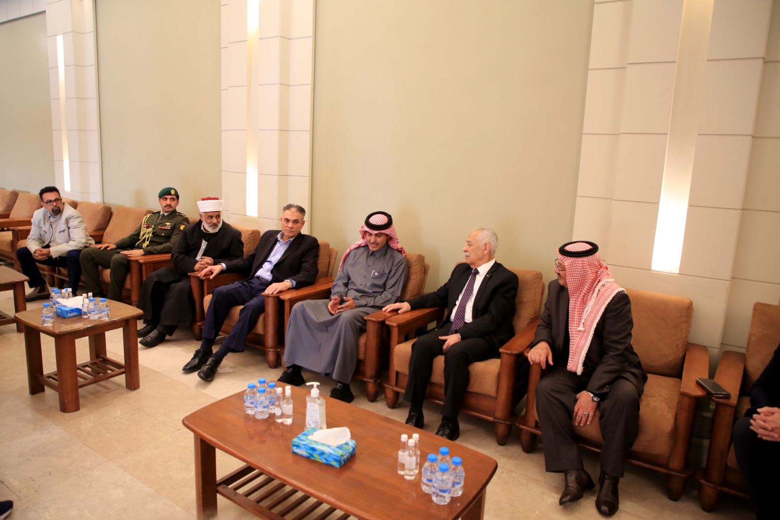 Madar Al-Saa Images 0.49832752682956327