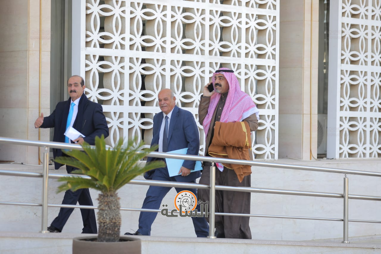 Madar Al-Saa Images 0.03984535592207017