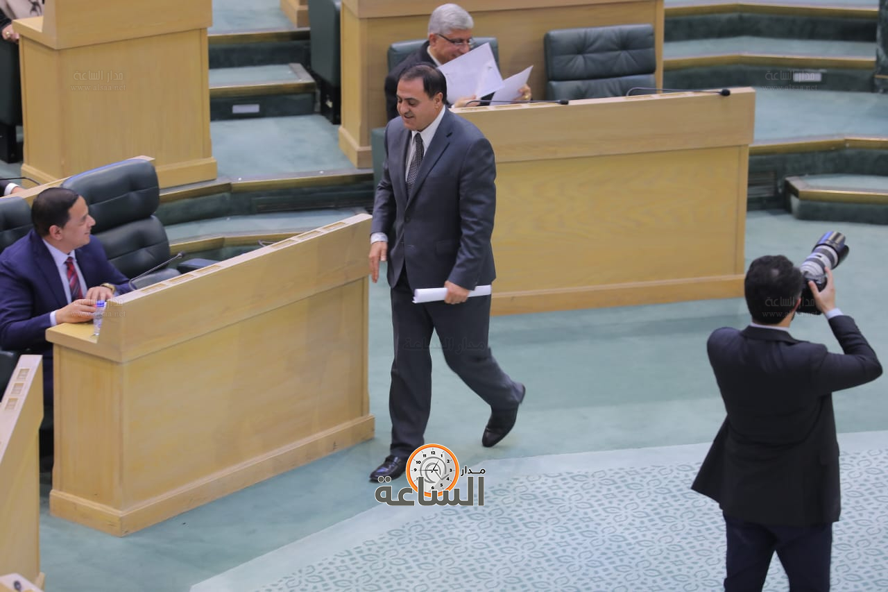 Madar Al-Saa Images 0.41182153157300627