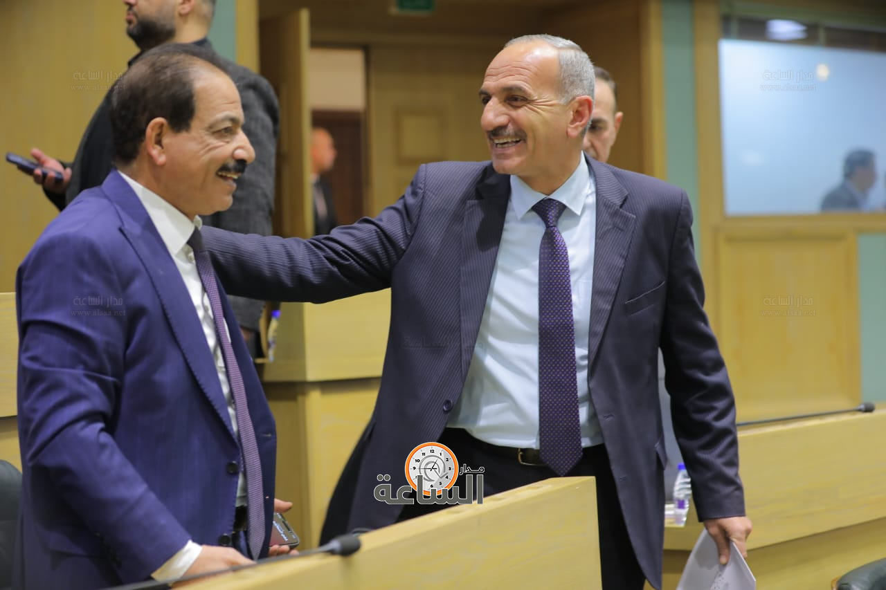 Madar Al-Saa Images 0.877366584950217