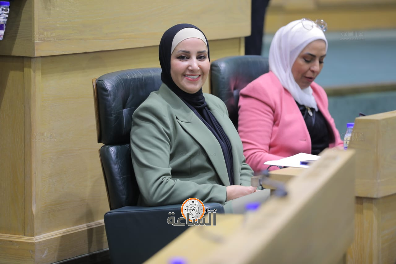 Madar Al-Saa Images 0.8128969497875016