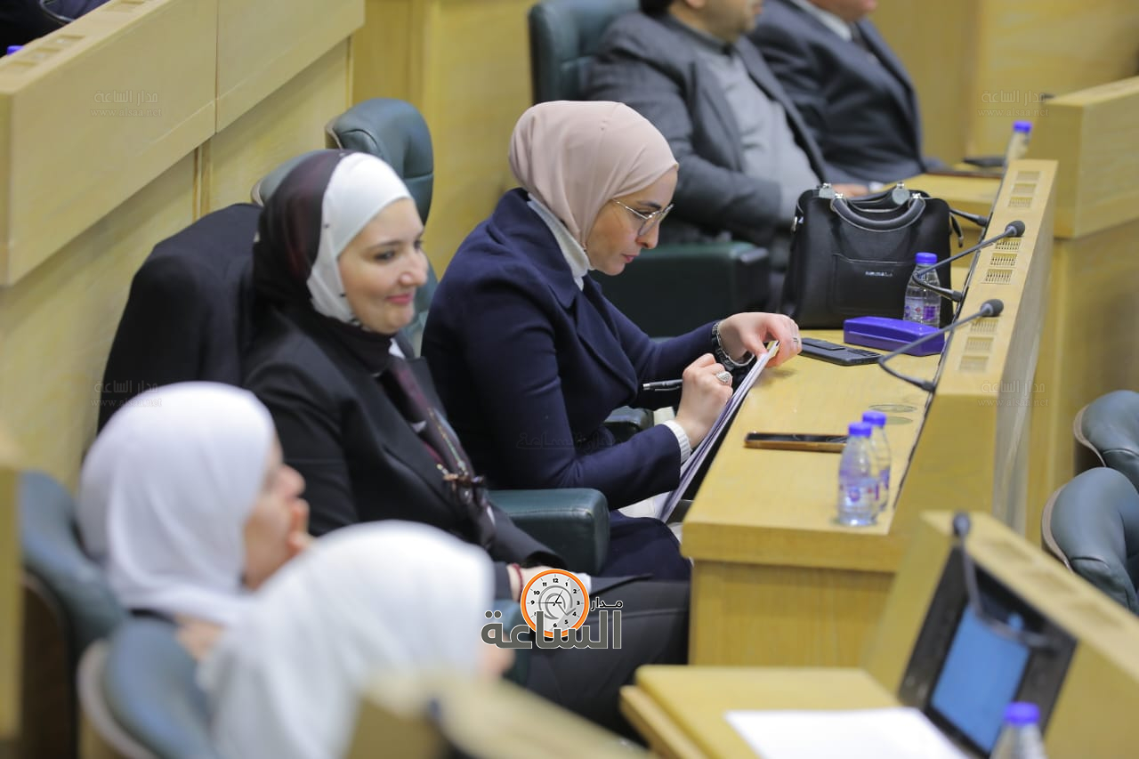 Madar Al-Saa Images 0.9588921867855869