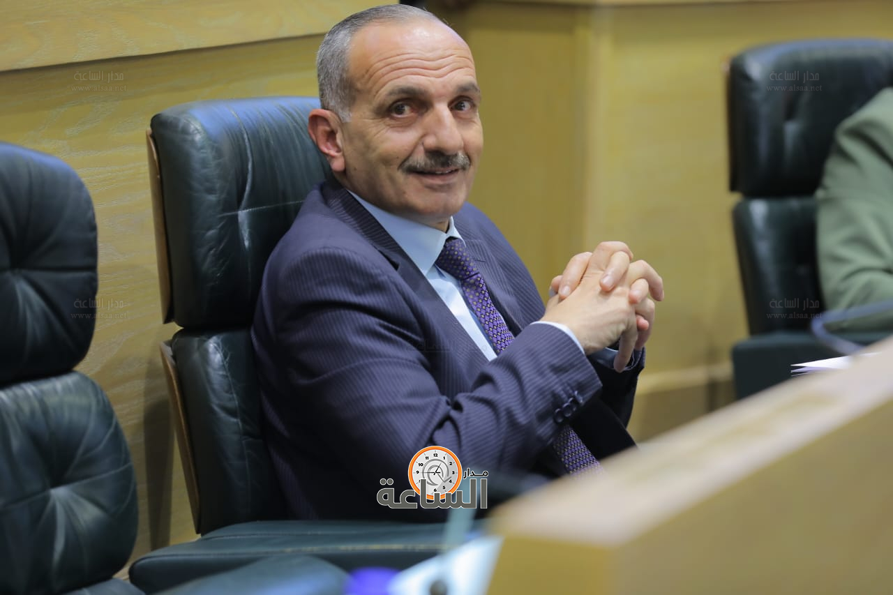 Madar Al-Saa Images 0.08423659984913945