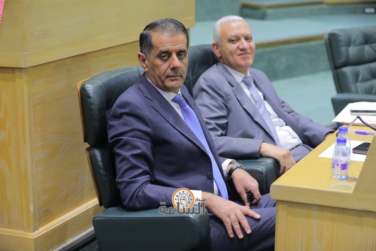 Madar Al-Saa Images 0.3290931397936323