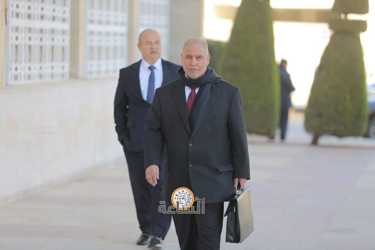 Madar Al-Saa Images 0.576698832447222