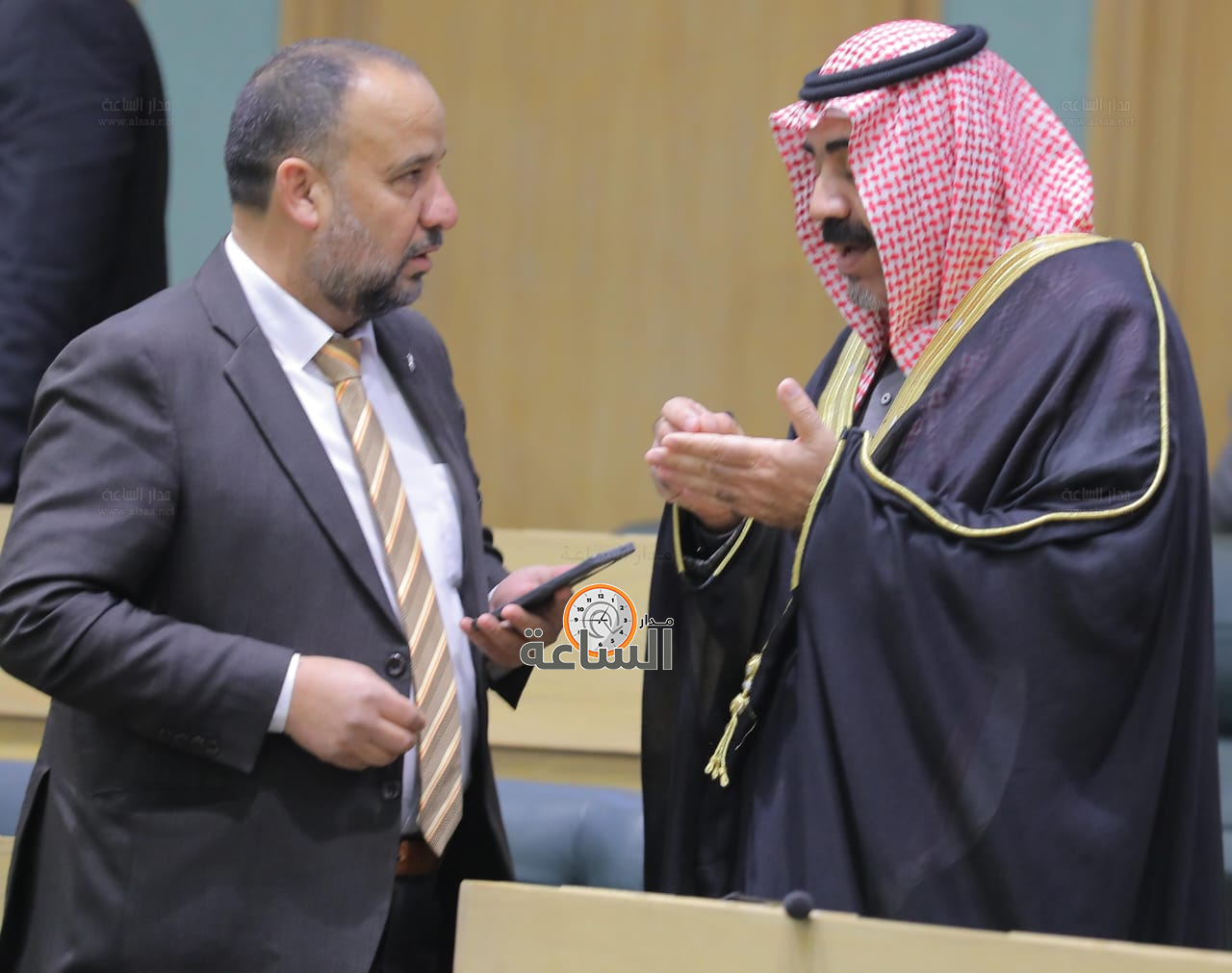 Madar Al-Saa Images 0.4063633024816322