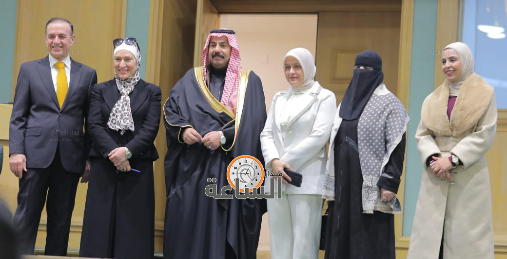 Madar Al-Saa Images 0.7839918106369501