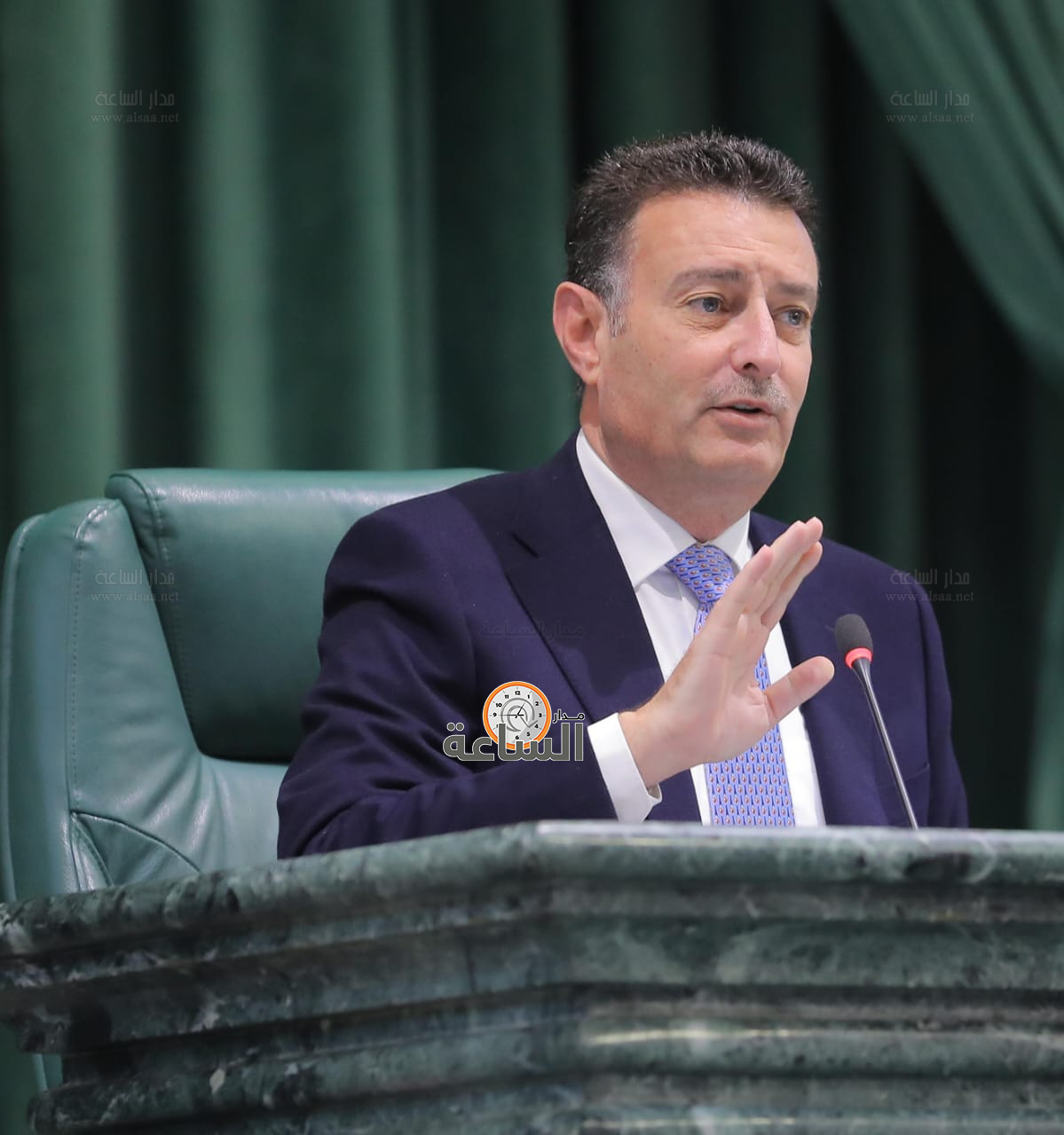 Madar Al-Saa Images 0.43028153114335077