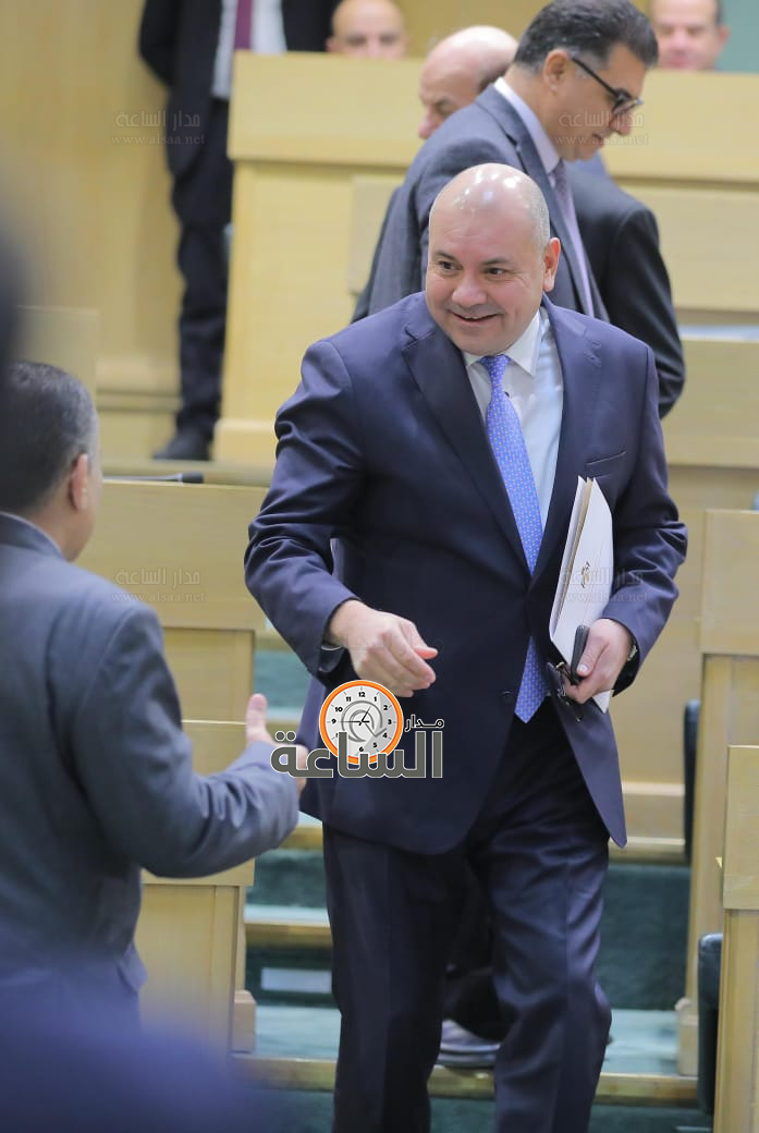 Madar Al-Saa Images 0.48887814866792434