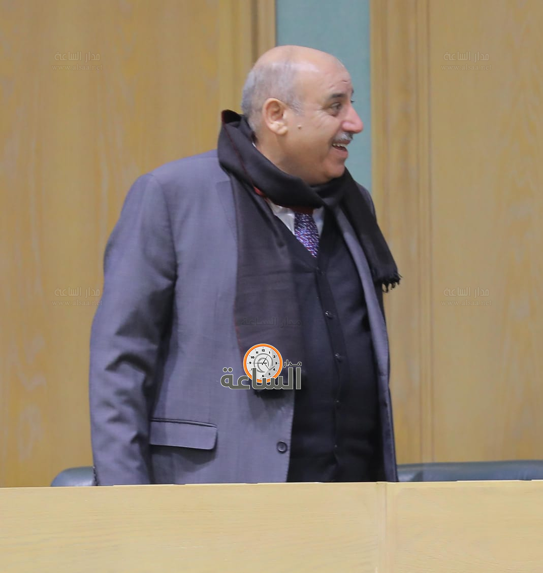 Madar Al-Saa Images 0.15798957220316834